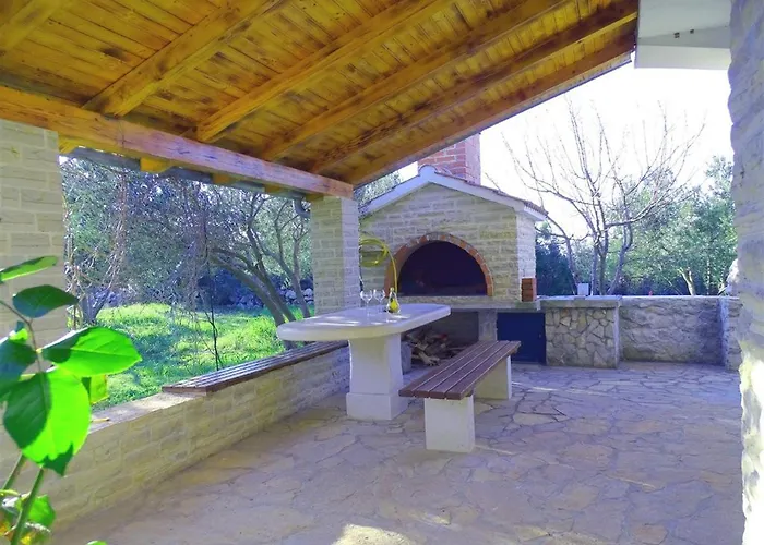 בית נופש Vransko House